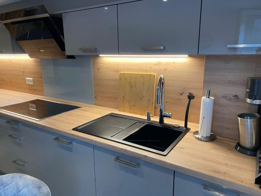 Ferienwohnung Hereinspaziert Вилхелмсхафен Екстериор снимка