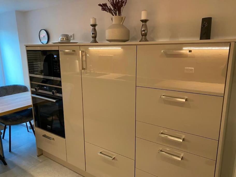 Ferienwohnung Hereinspaziert Вилхелмсхафен Екстериор снимка